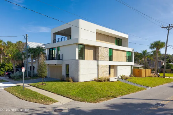 1475 OCEAN BLVD