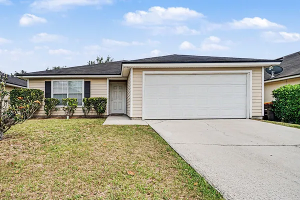 5759 VILLAGE POND CIR