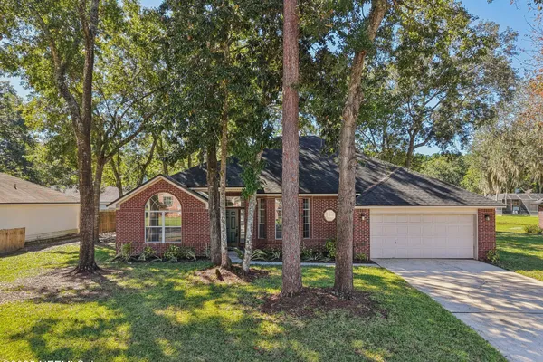208 HONEYSUCKLE WAY