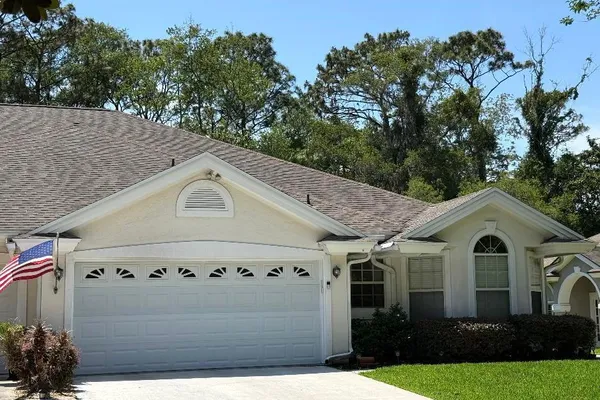 3666 CLUBHOUSE DR B