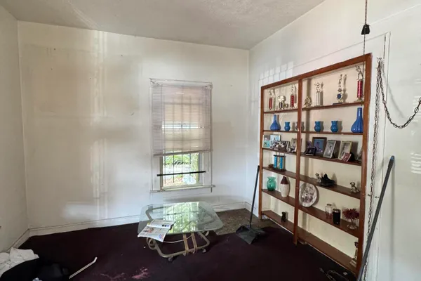 337 W 26TH ST