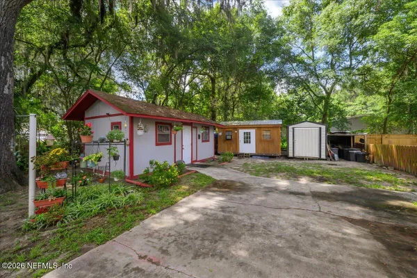 3429 BALSAM ST