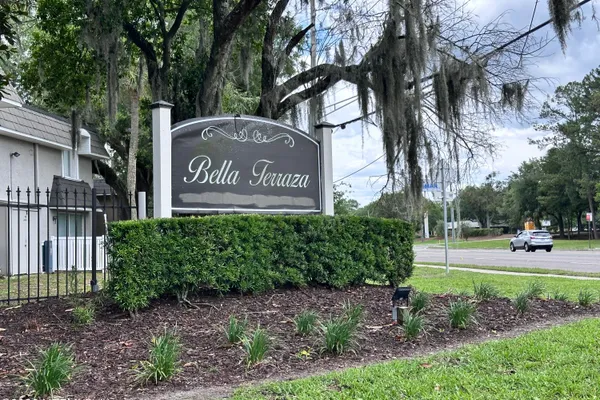 355 MONUMENT RD 12 A1