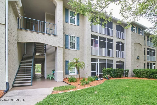 700 IRONWOOD DR 723