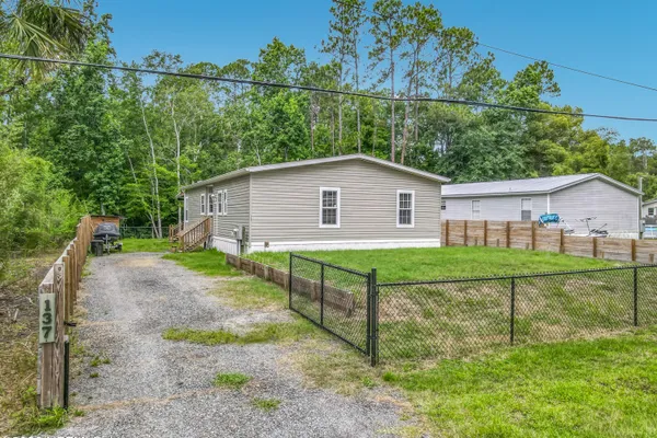 137 KERRY DR
