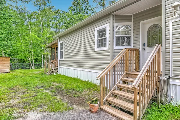 137 KERRY DR