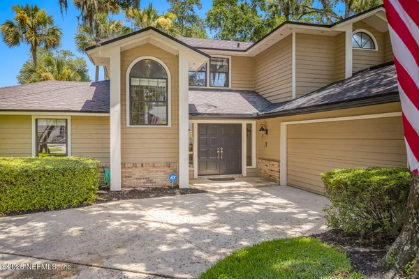 5008 BUTTONWOOD DR