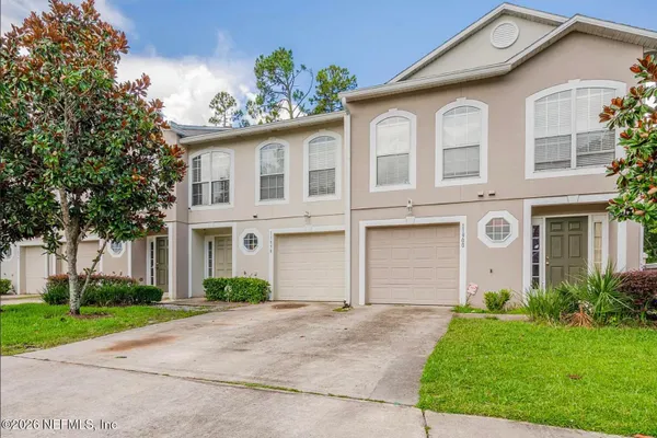 11898 LAKE BEND CIR