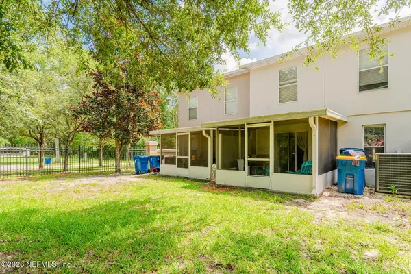 11898 LAKE BEND CIR
