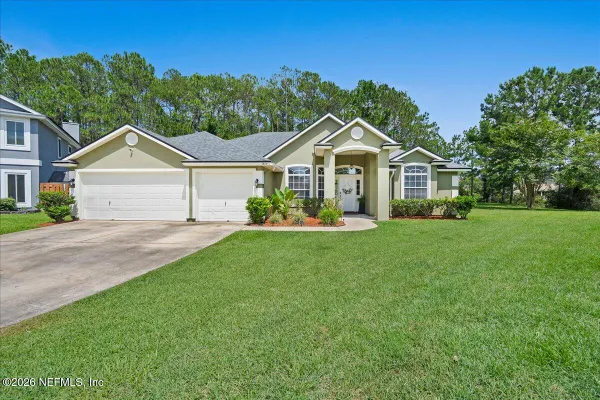 817 ESQUIRE LN