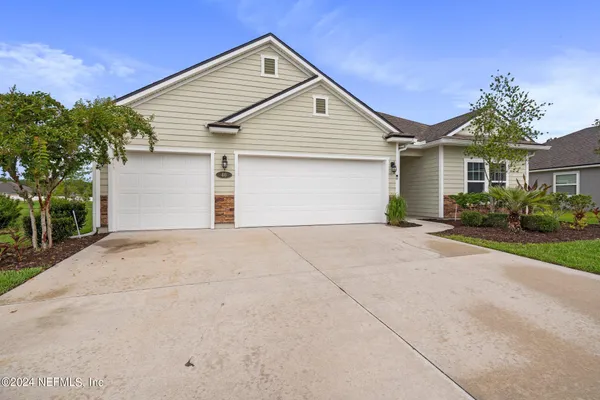 40 LORD BYRON CT