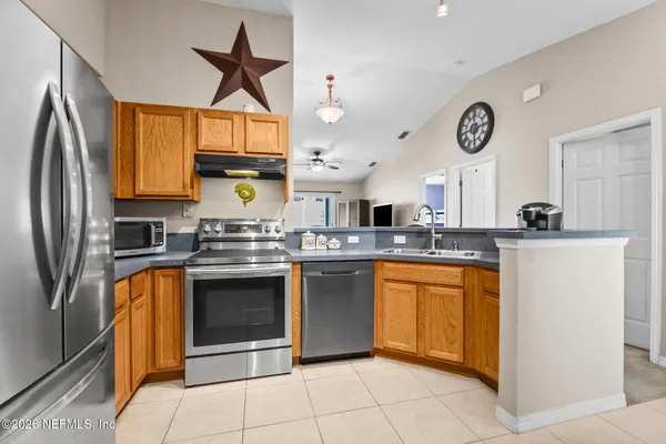 109 VILLAGE DR