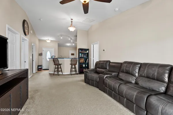 109 VILLAGE DR