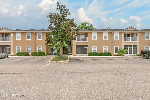9556 ARMELLE WAY 16