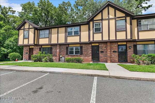 4803 WINDRUSH LN A-2-B