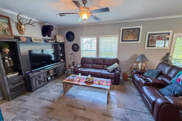 1195 COUNTY RD 309