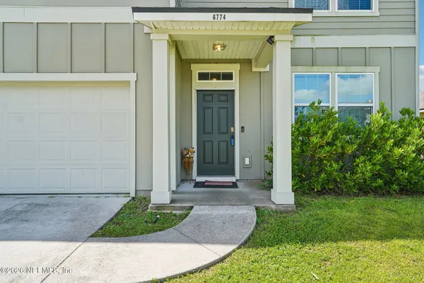 6774 SANDLE DR