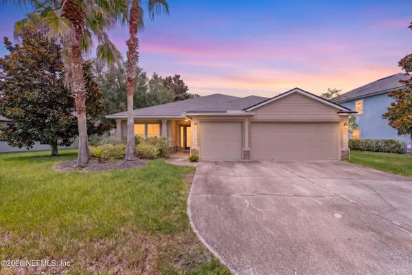 285 W ADELAIDE DR