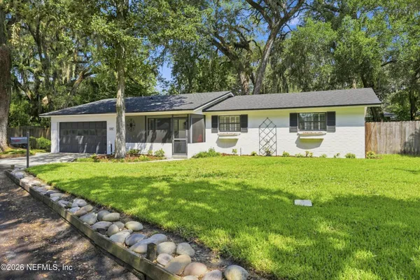 1347 REDBUD LN