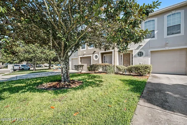 11608 HICKORY OAK DR