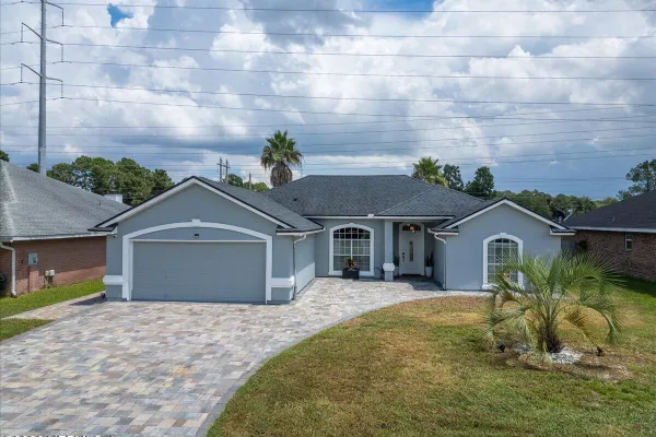 487 PORTOBELLO DR