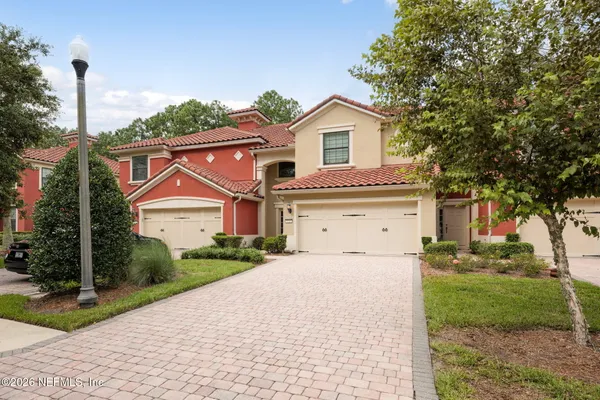 3761 CASITAS DR
