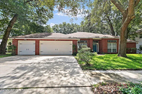 3042 DONATO DR
