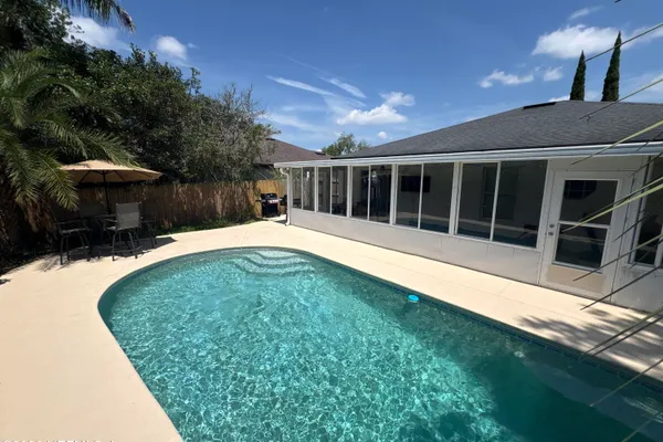 12520 BENT BAY TRL