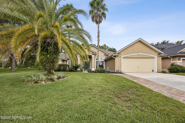 940 THOROUGHBRED DR
