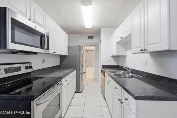 355 MONUMENT RD 10 D1
