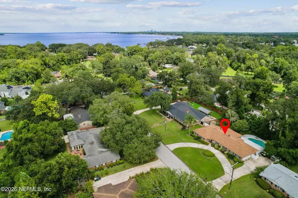 9167 BAY COVE LN