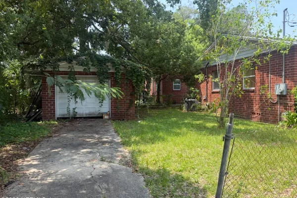 4225 SPRINGFIELD BLVD