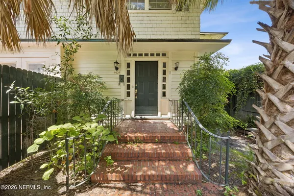 4404 HERSCHEL ST