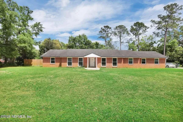11707 VILLAGE LN