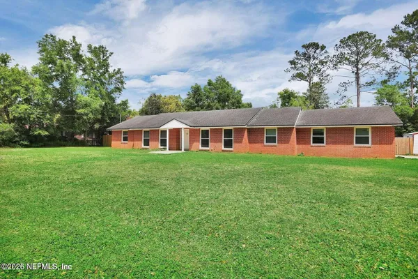 11707 VILLAGE LN