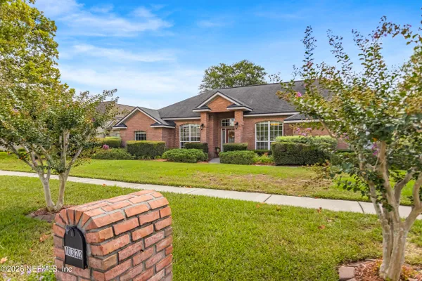 10322 HAMLET GLEN DR