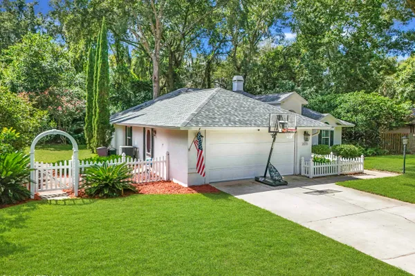 3285 TURTLE CREEK RD