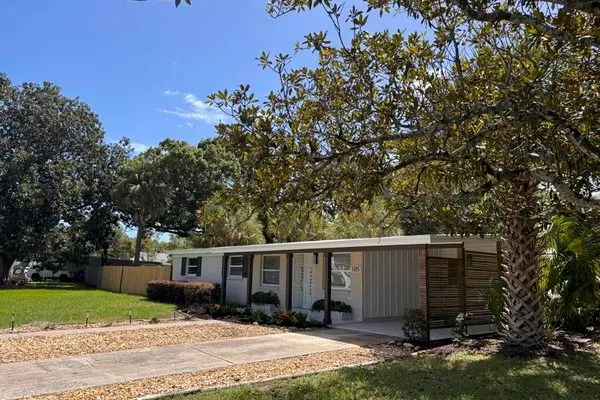 1125 OCEANWOOD DR