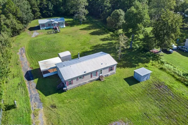 44326 WOODLAND CIR