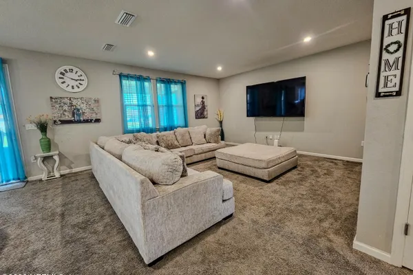 12573 LAKE TAYLOR LN