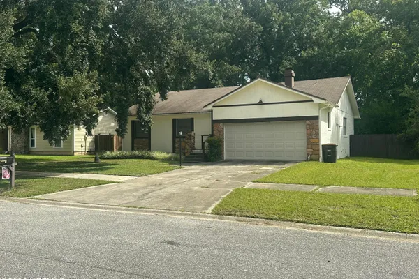 8613 BEECHFERN LN