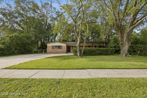 7260 ZAPATA DR