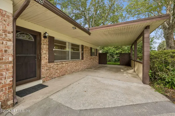 7260 ZAPATA DR