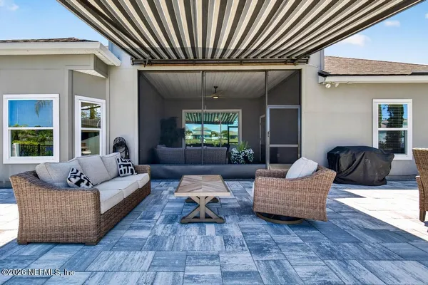 210 SIERRAS LOOP