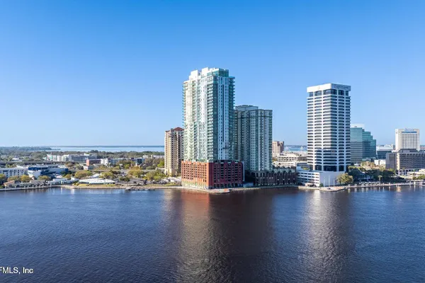 1431 RIVERPLACE BLVD 1004