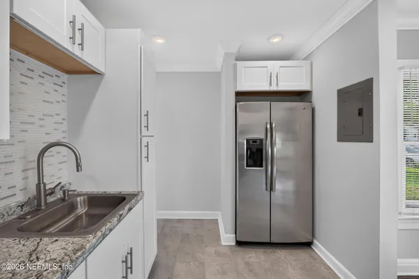 316 W 41ST ST