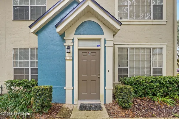 13703 RICHMOND PARK DR 2109