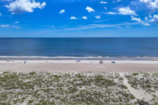 245 SANDCASTLES CT