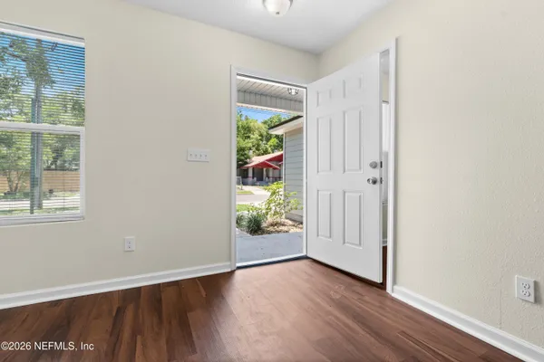 619 LINWOOD AVE