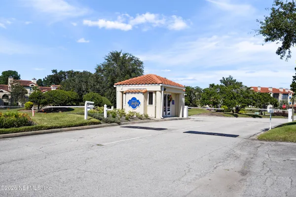 3820 LAVISTA CIR 113